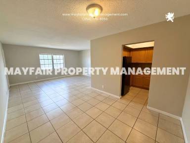 Main picture of 401 NW 43rd St