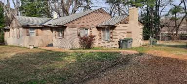 Main picture of 5388 N Clover Dr