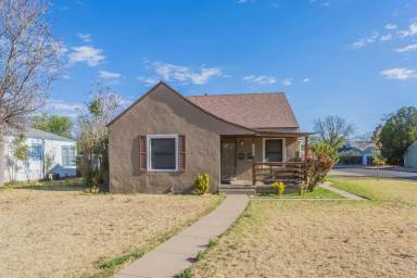 Main picture of 2302 30th St