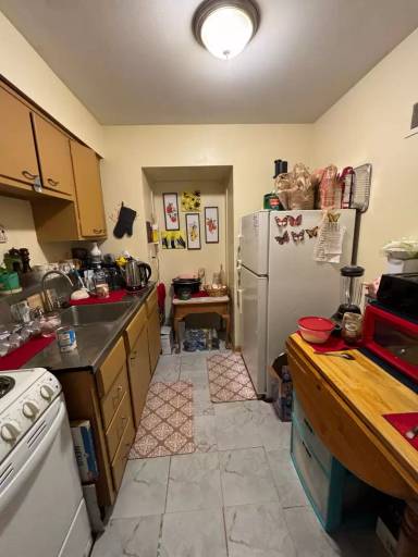 Main picture of 3885 N Humboldt Blvd