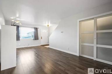 Main picture of 4055 W Rosecrans Ave
