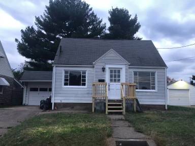 Main picture of 2813 Baldwin Ave NE