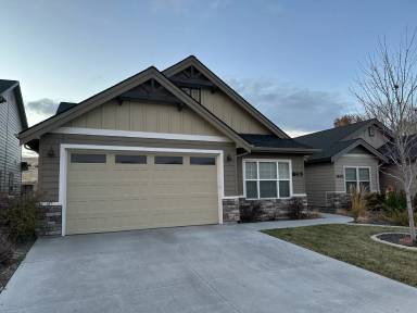 Main picture of 18405 N Streams Edge Way