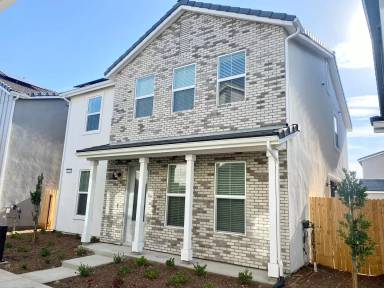 Main picture of 2832 E Tamarind Dr