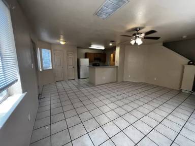 Main picture of 820-822 Sagewood Trl