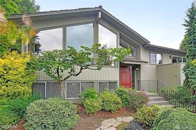 Main picture of 2212 66th Ave SE