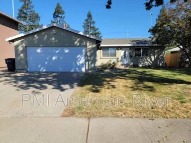 Main picture of 2621 Cadjew Ave