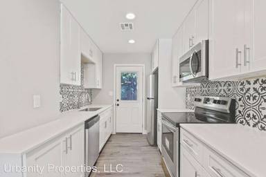 Main picture of 37 W Medlock Dr