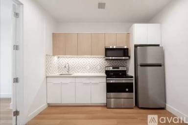 Main picture of 3405 Farragut Rd