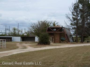 Main picture of 2550 Waldrop Dr