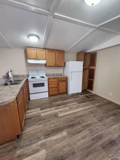 Main picture of 1505 Goodyear Ave