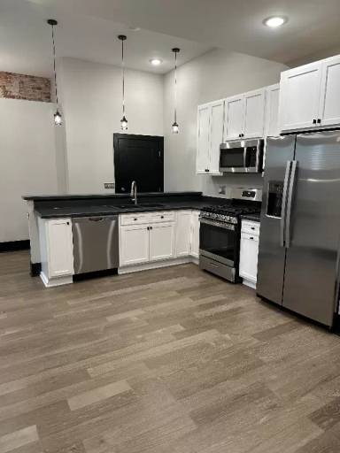 Main picture of 432 Main St