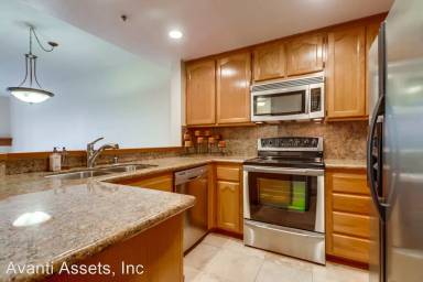 Main picture of 5895 Friars Rd