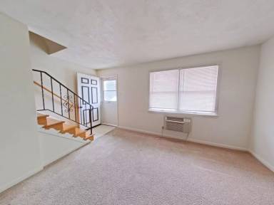 Main picture of 733 Cloverleaf Rd