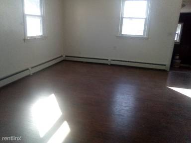 Main picture of 7 Leffert St