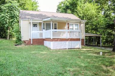 Main picture of 2911 Denson Ave