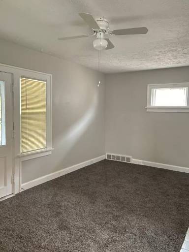Main picture of 3408 W 117th St