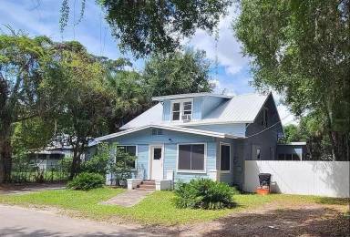 Main picture of 812 NW 4th Pl