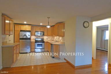 Main picture of 12 Riverside St