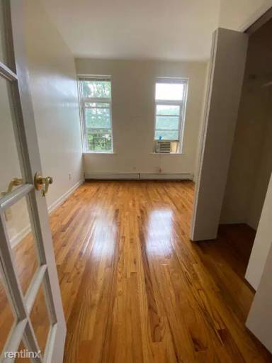 Main picture of 1252 Hancock St
