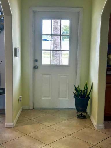 Main picture of 1658 SW Import Dr