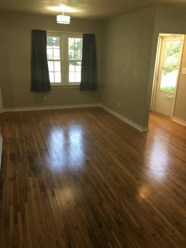 Main picture of 416 W Wren Cir