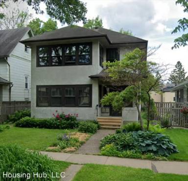 Main picture of 896 Ashland Ave
