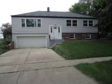 Main picture of 13 W Beechwood Ct