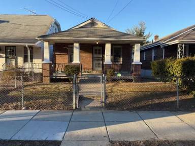 Main picture of 4038 Grant St NE