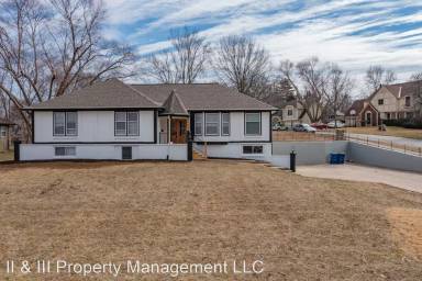 Main picture of 10631 W 52nd Cir