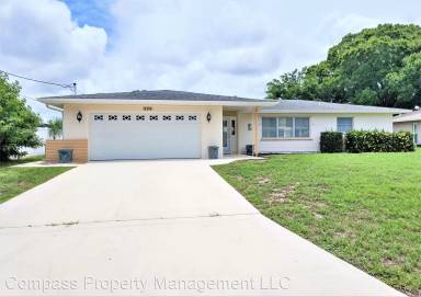 Main picture of 484 E Shade Dr