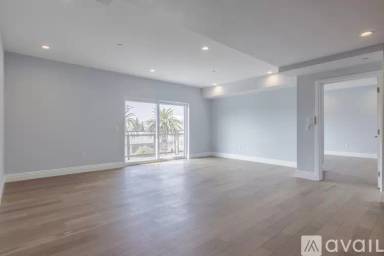 Main picture of 2939 Leeward Ave Los Angeles, CA 90005