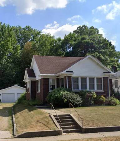 Main picture of 1713 W Church St