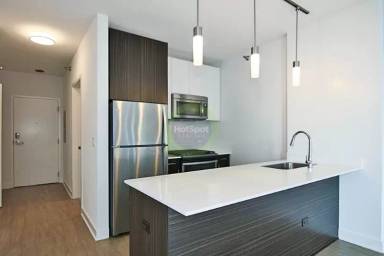 Main picture of 210 N Garland