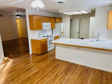 Main picture of 6125 N Tracy Ave