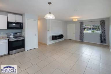 Main picture of 1367 Kuahaka St