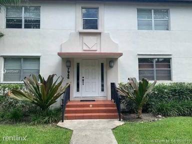 Main picture of 7945 SW 57th Ave