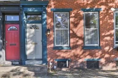 Main picture of 226 Forster St