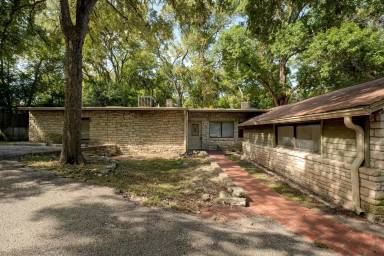 Main picture of 4405 Barrow Ave