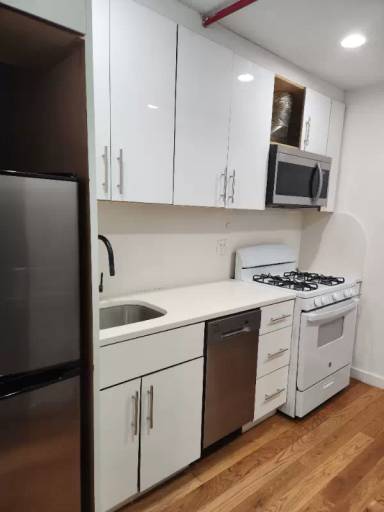 Main picture of 850 Flatbush Ave