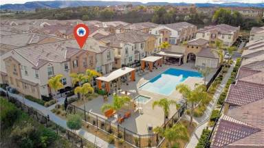 Main picture of 40316 Calle Real