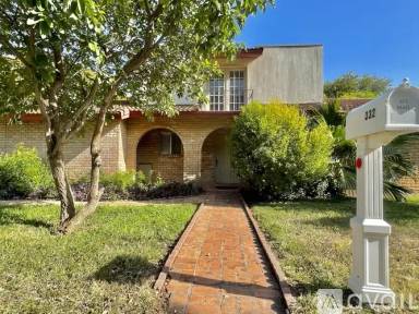 Main picture of 332 Balboa Rd