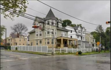 Main picture of 814 S 12th St