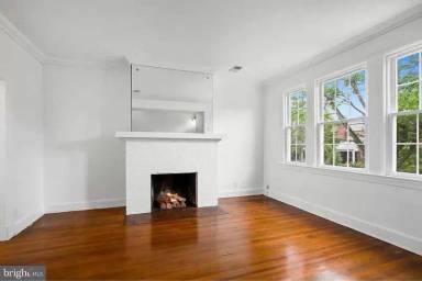 Main picture of 1376 Sheridan St NW