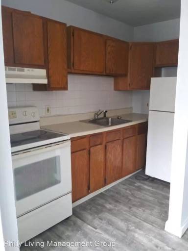 Main picture of 1311 W Allegheny Ave