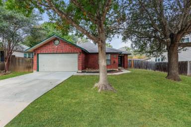 Main picture of 6831 Raintree Path