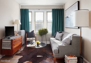 Main picture of 4615 N Lincoln Ave