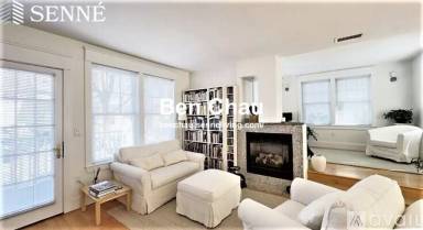 Main picture of 39 Myrtle Ave