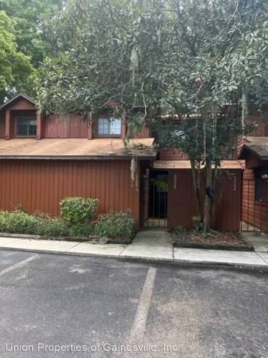 Main picture of 5526 SW 8th Pl