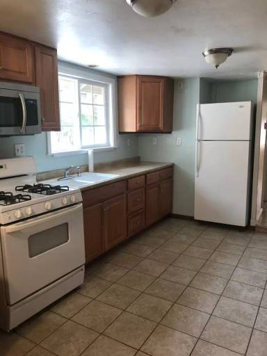 Main picture of 4723 Fleming Way